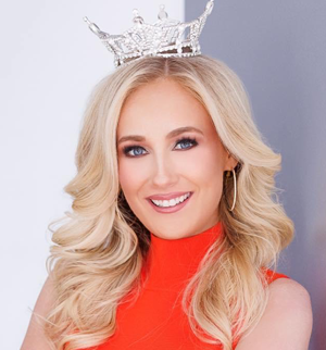 Photo de profil de Katie Rose portant une couronne