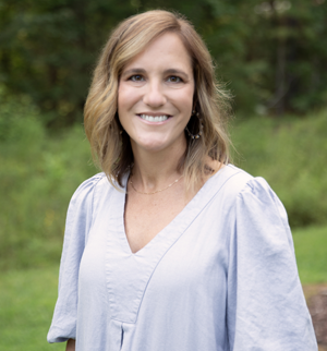 Amanda Calhoun, directrice exécutive et cofondatrice du FEAT